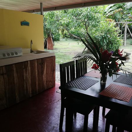 Bed and Breakfast Mundo Goub'Art à Cabuya  Chambre photo